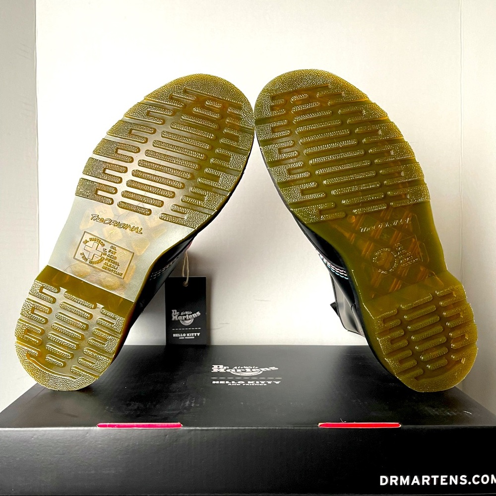 Dr. Martens 1460 Hello Kitty and Friends Boots - Picture 5 of 5